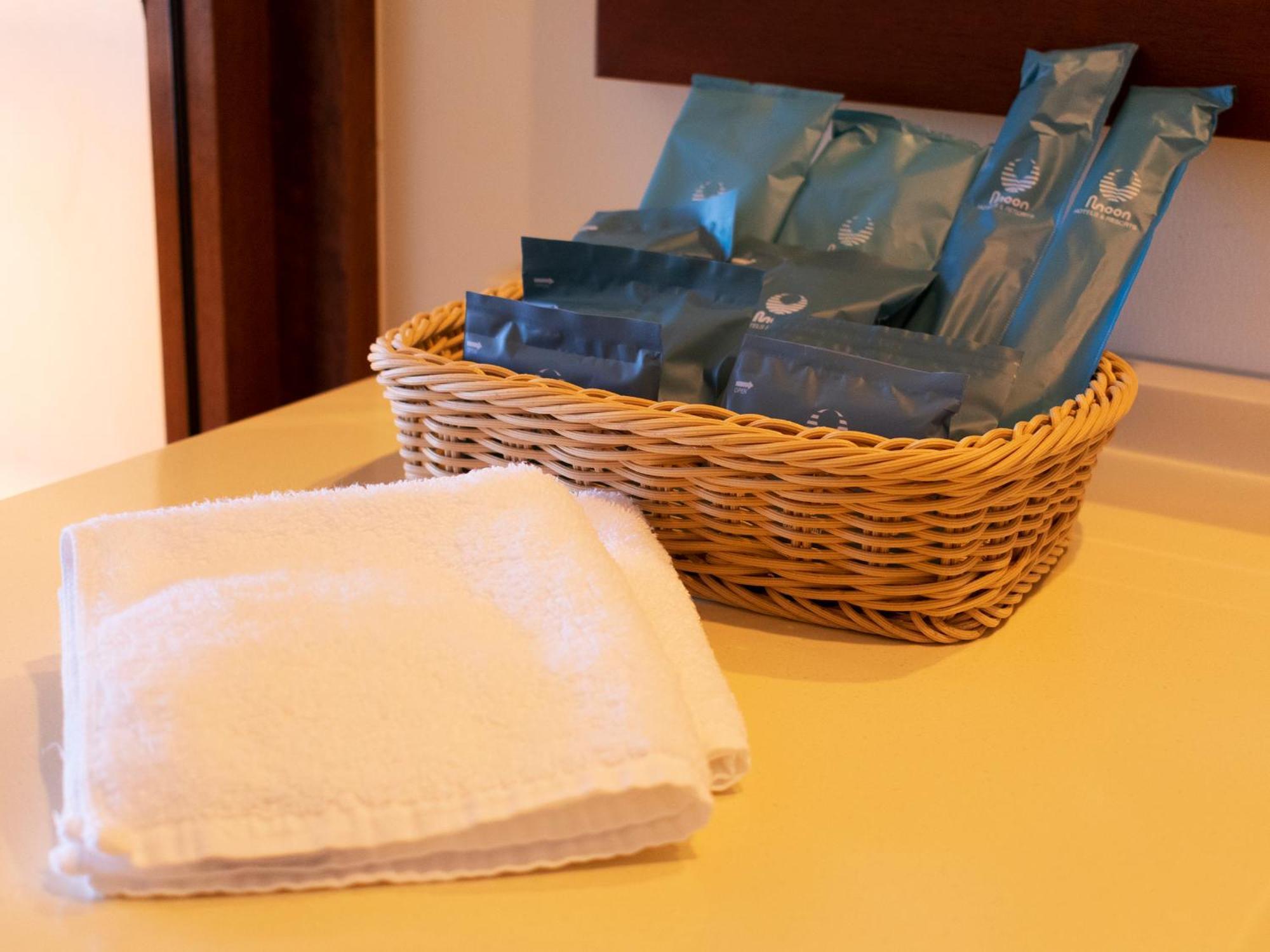 The Moon Beach Museum Resort Onna Cameră foto