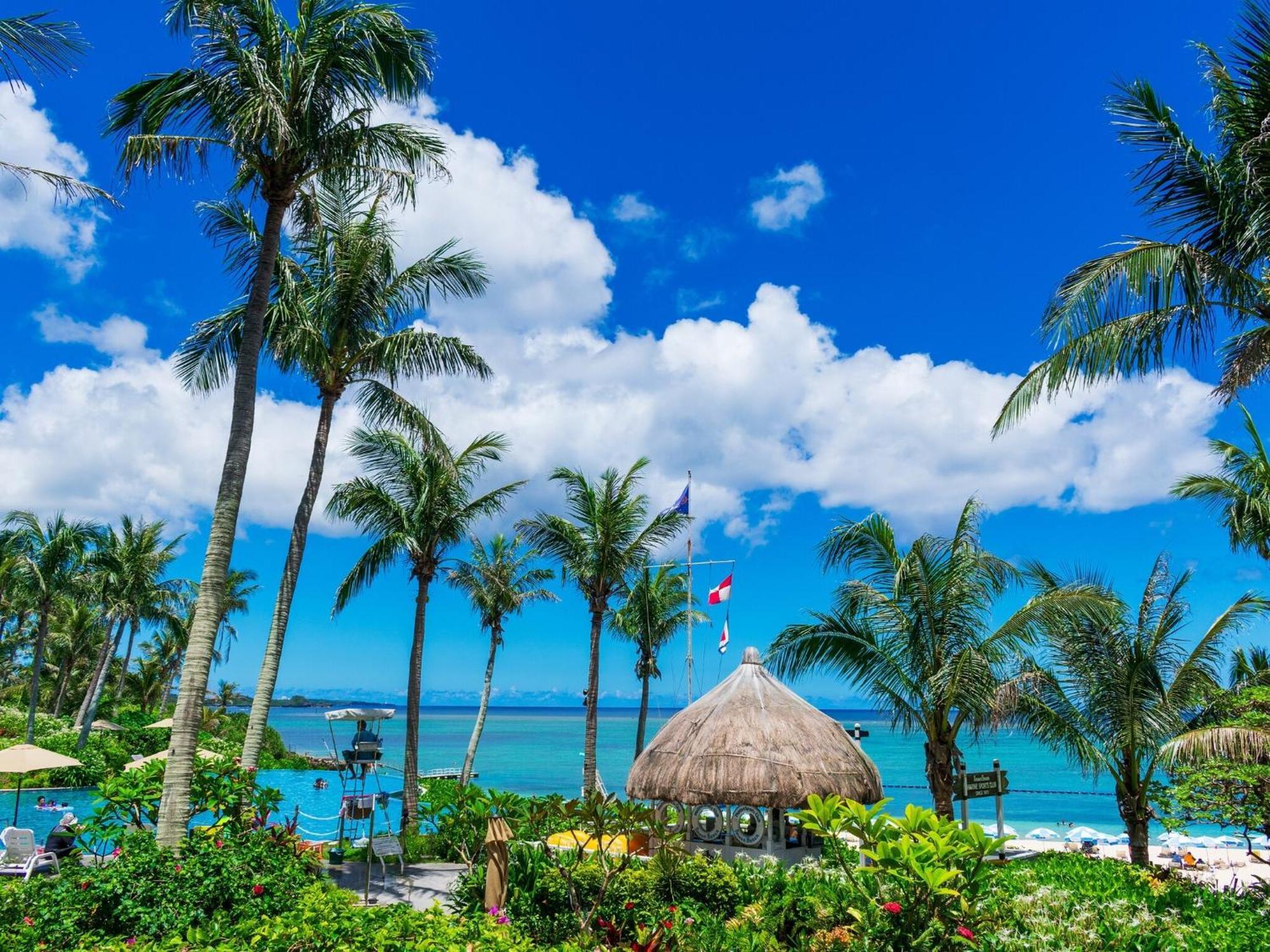 The Moon Beach Museum Resort Onna Exterior foto